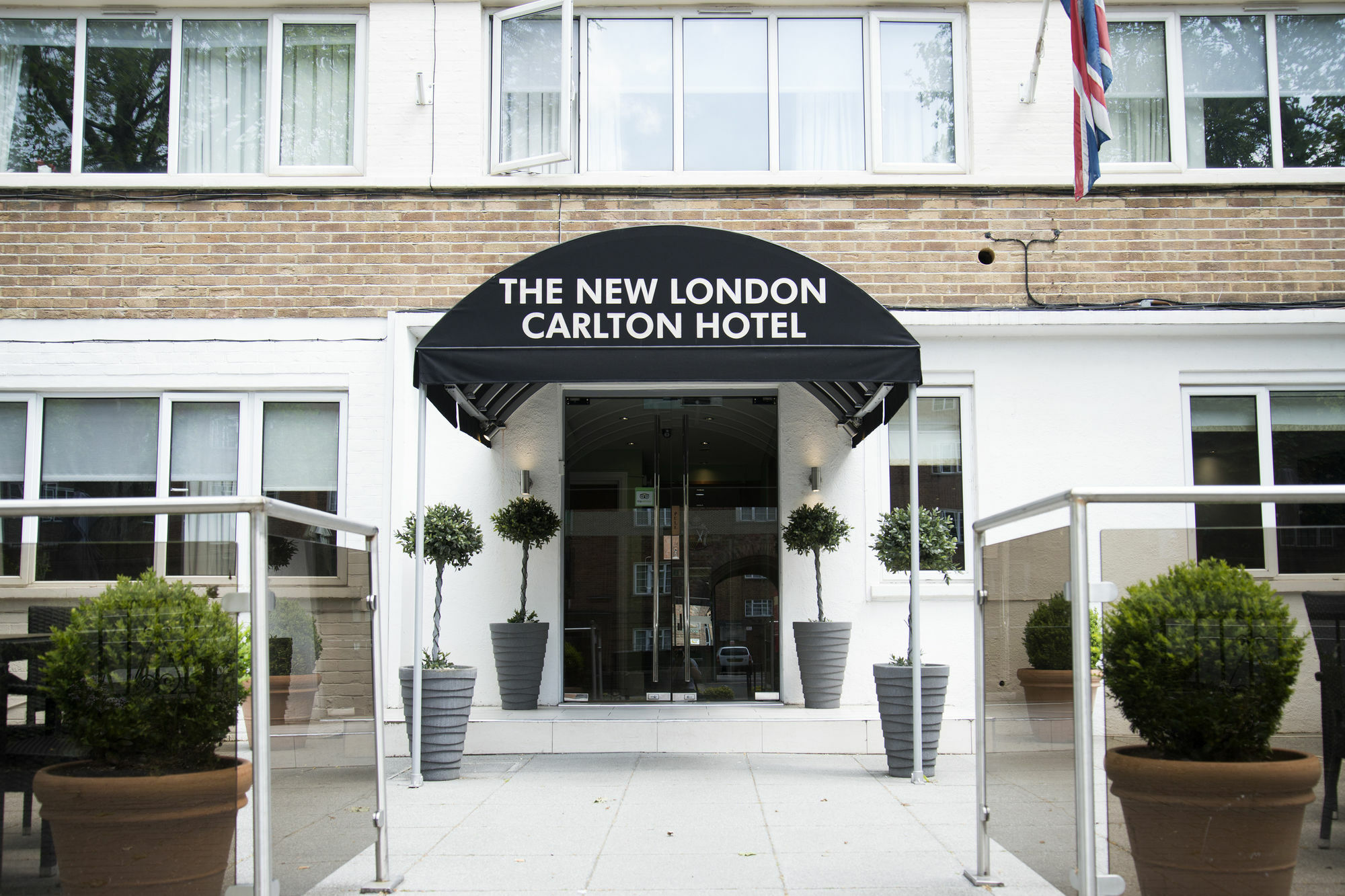The New London Carlton Hotel Extérieur photo